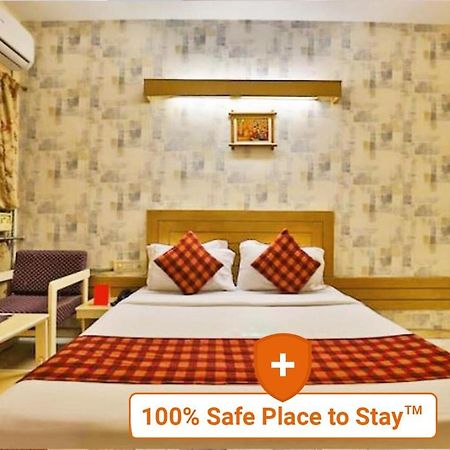 Hotel Tulsi Vadodara Esterno foto